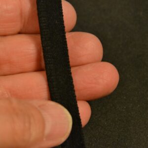 elastisk tittebånd 10 mm. sort